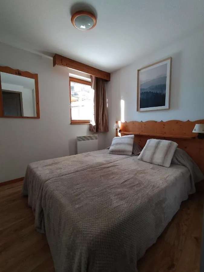 Apartament Appartement Le Sorbier A Chamrousse 3 Pieces 6 Personnes Aux Pieds Des Pistes Francja