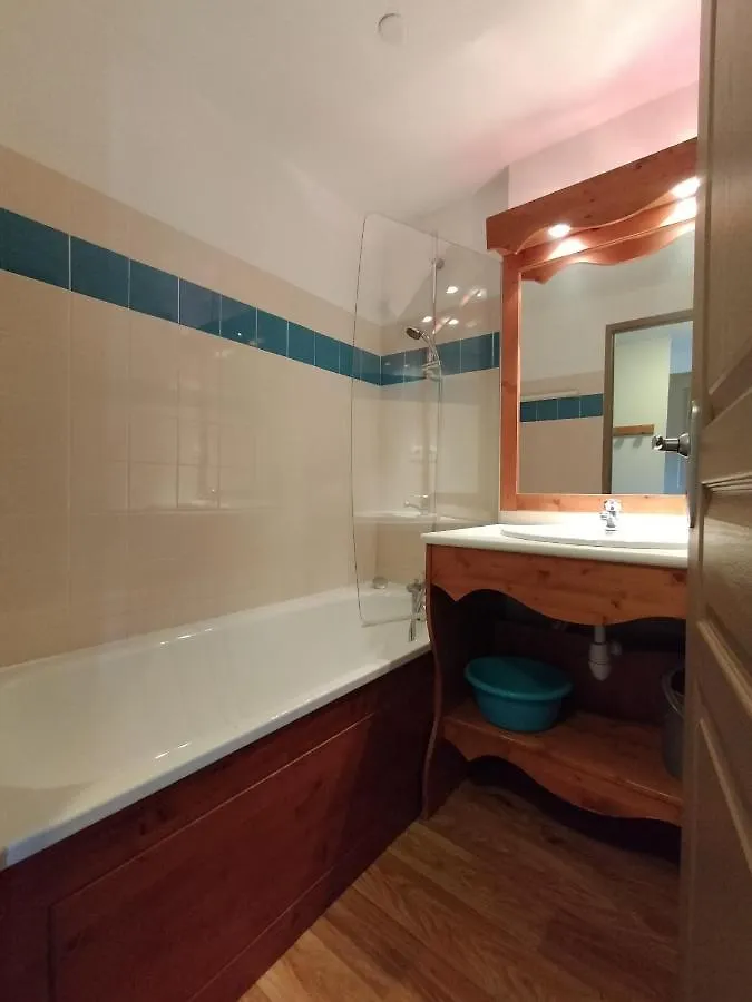 Appartement Le Sorbier A Chamrousse 3 Pieces 6 Personnes Aux Pieds Des Pistes